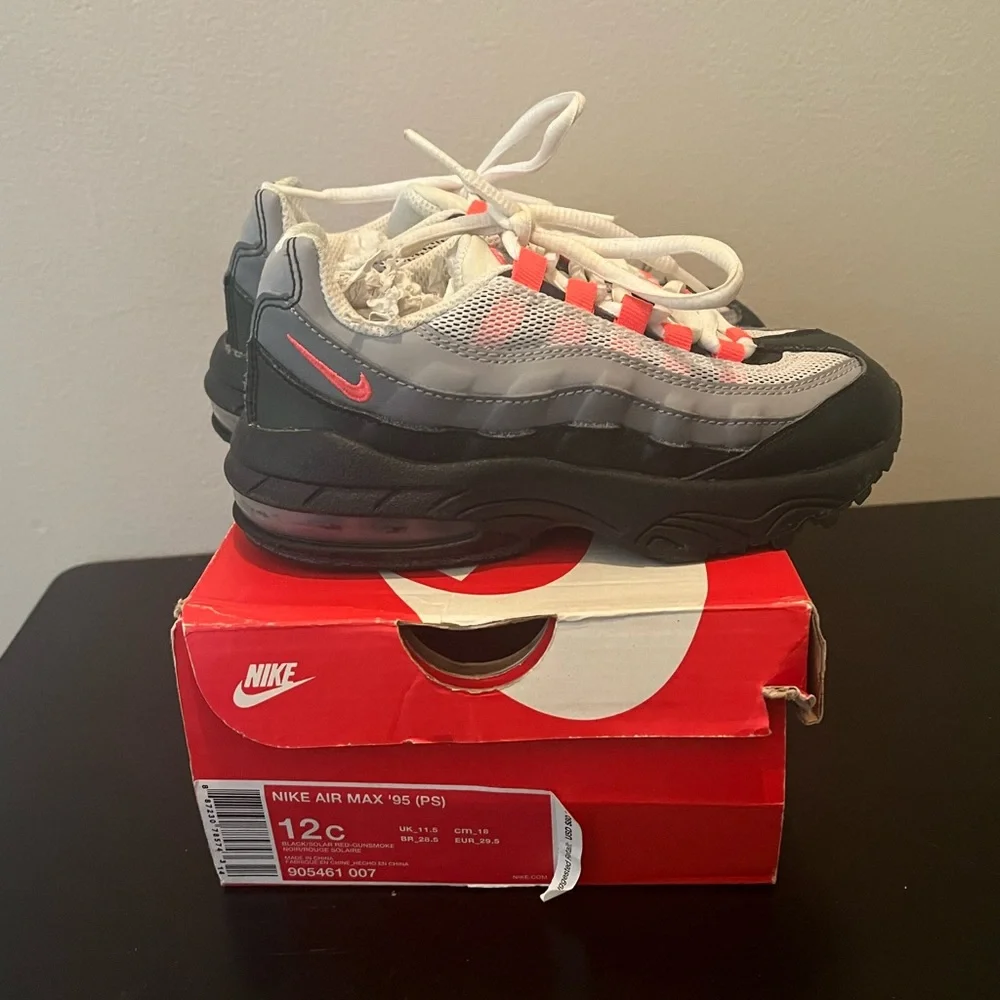 Nike Air Max 95 PS Black and Gray Sneakers - Picture 2 of 3